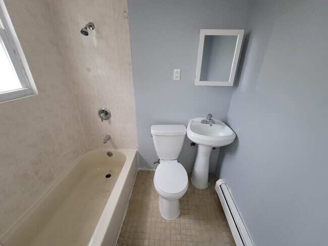 Building Photo - 1700 John F. Kennedy Blvd