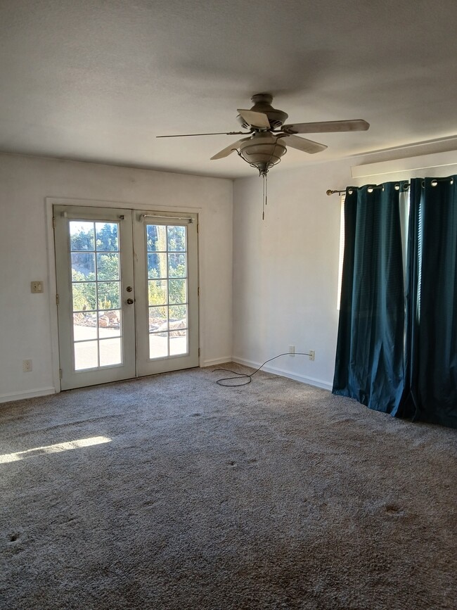 Building Photo - 254 Gribble Dr