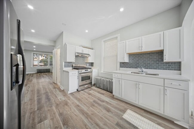 Building Photo - 5049 W 29th Pl