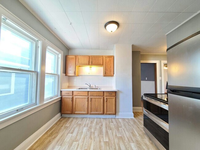 Building Photo - 2144 N 63rd St