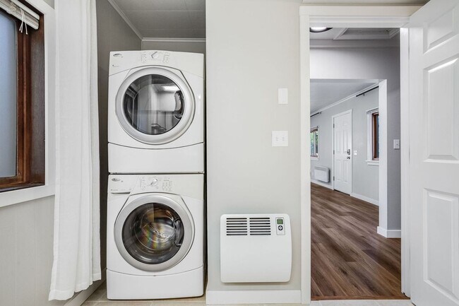 Building Photo - 11709 24th Ave NE