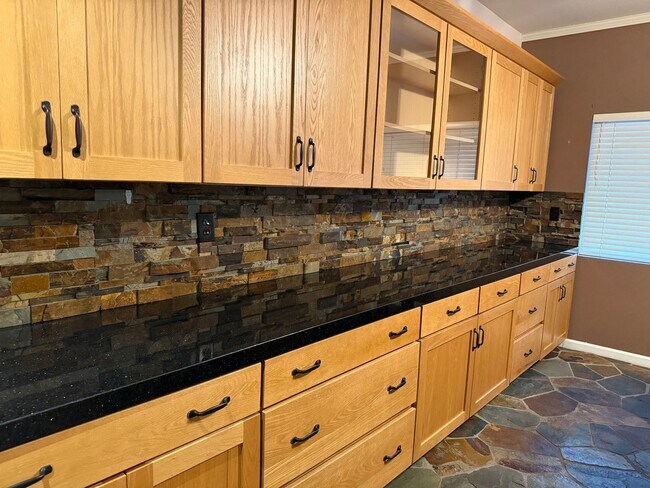 Building Photo - 79 Casa Del Fuego St