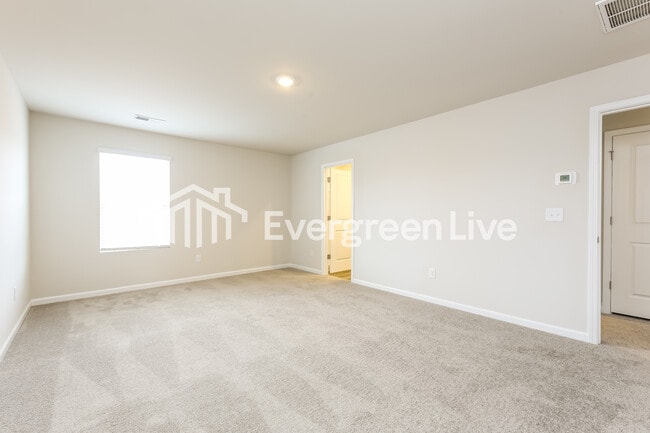 Building Photo - now