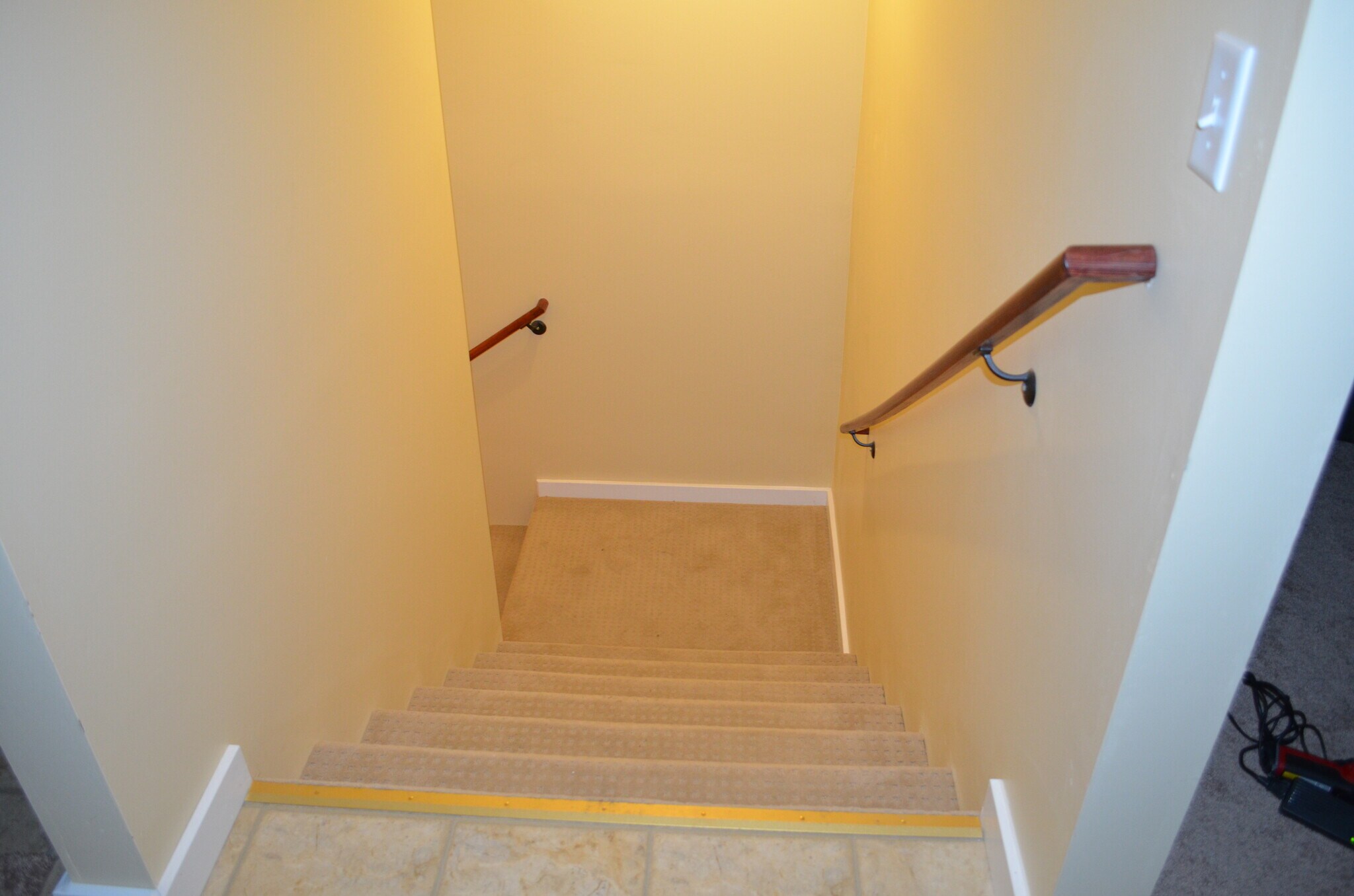 Building Photo - 167 Elm St