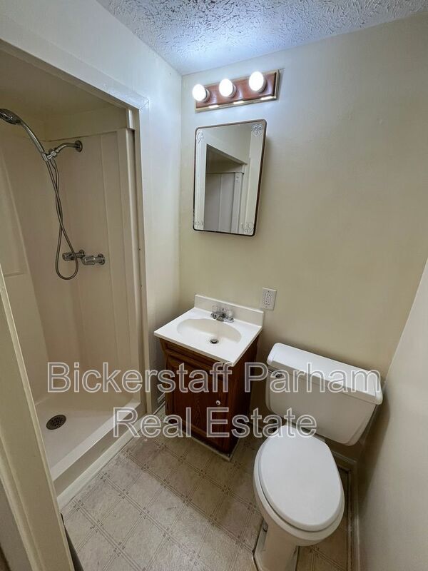 Building Photo - 4027 Canady St