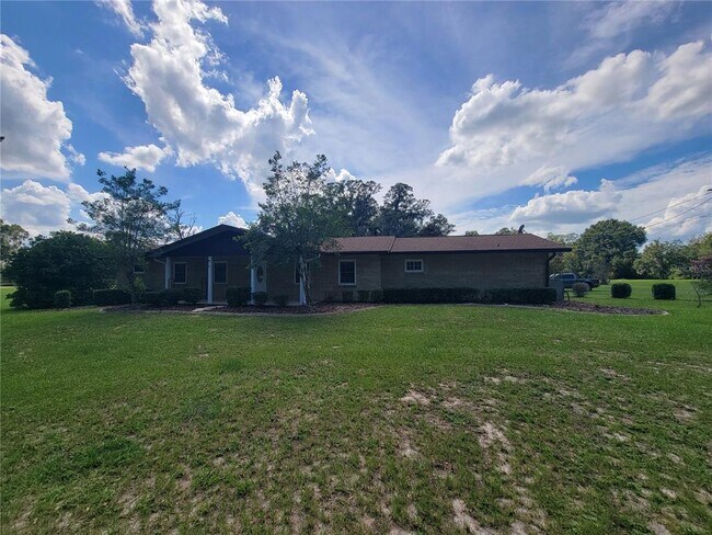 Primary Photo - 10426 SE 52nd Ct