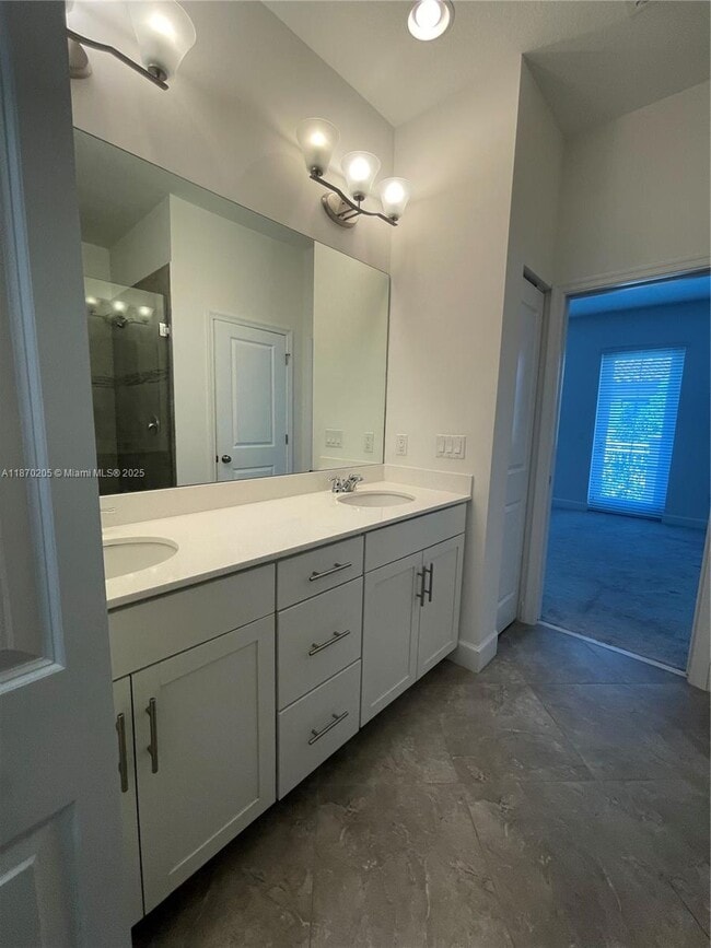 Building Photo - 12521 NW 32nd Manor