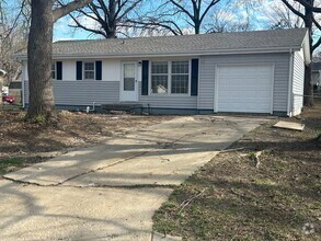 Building Photo - AVAILABLE NOW! Beautiful 3 Newly Rehabbed ...