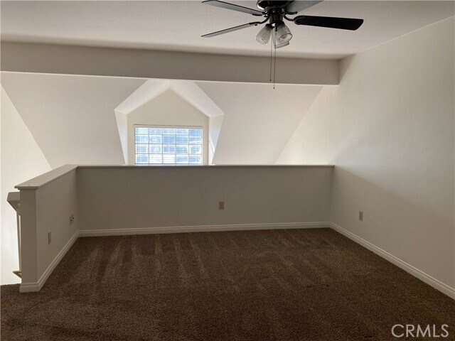 Building Photo - 805 W Grondahl St