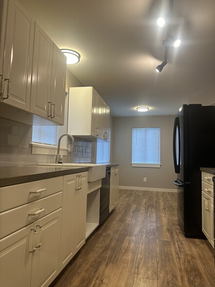 Kitchen looking into Dining - 707 NE Holly St