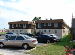 Building Photo - Fillmore Gardens LLC