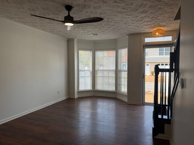 Building Photo - 2BR Townhome in Franklin