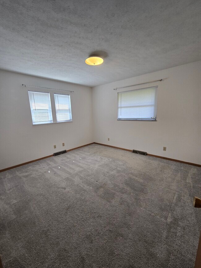 Building Photo - 3109 Dekalb Dr SW
