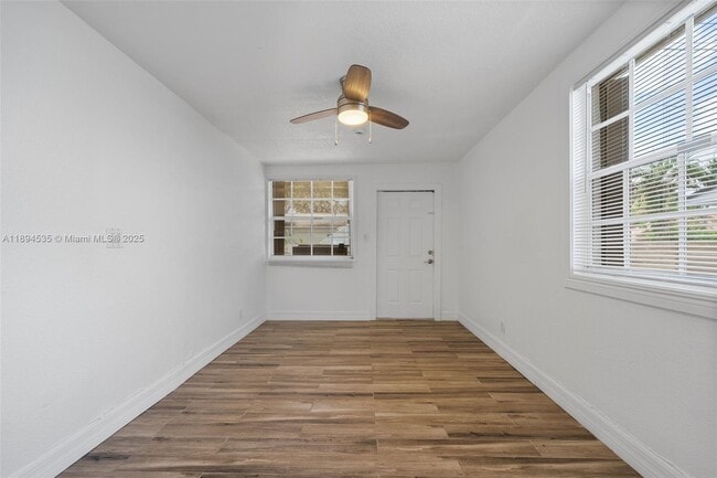 Building Photo - 6381 SW 39th St