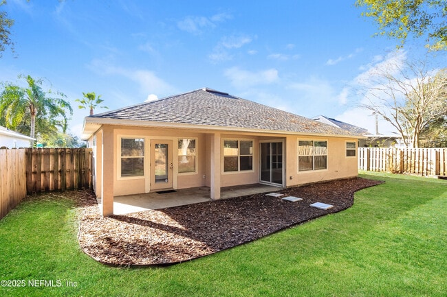 Building Photo - 12919 Chets Creek Dr N