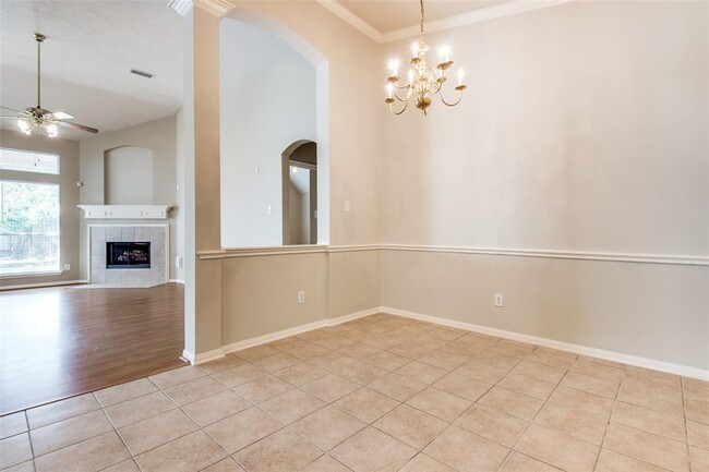 Building Photo - 7302 Hollow Field Ln