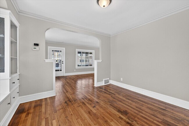 Building Photo - 10608 Wadsworth Ave