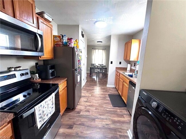 Building Photo - 1314 Summit Ave