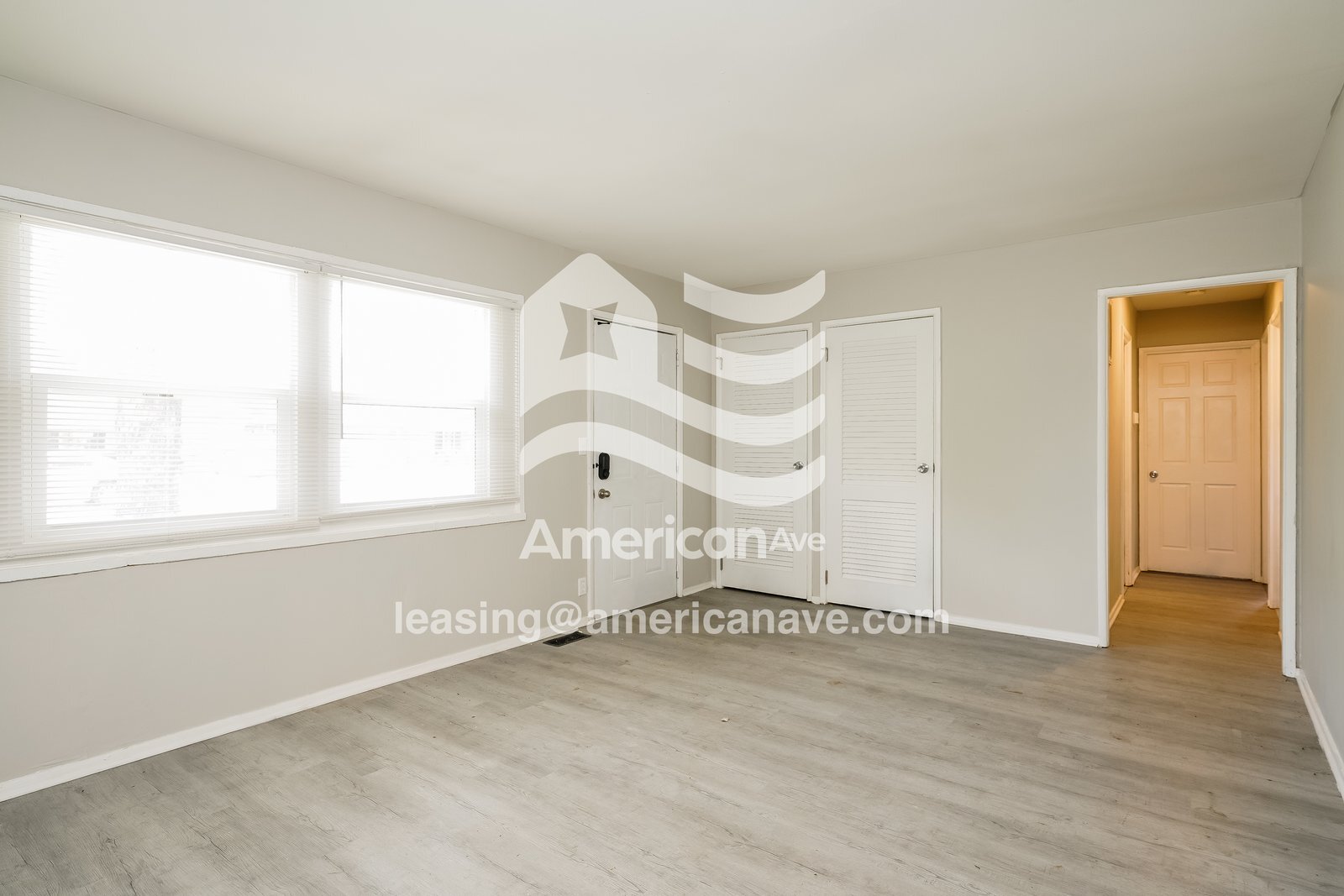 Building Photo - 3125 Hart Dr