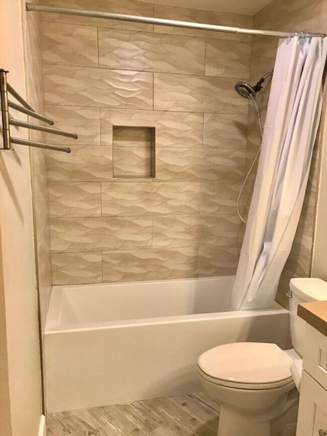 Building Photo - Totally Updated Ocean View 1 bedroom in The Village