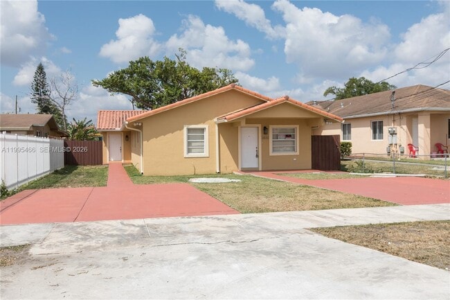 Building Photo - 3832 SW 89th Ct