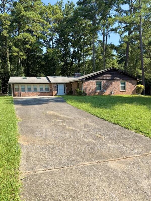Building Photo - 170 Port Antonio Ct SW