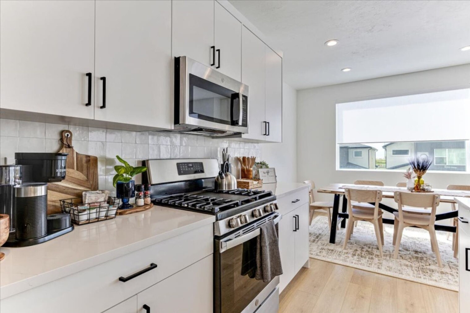 Building Photo - 1055 W 550 S