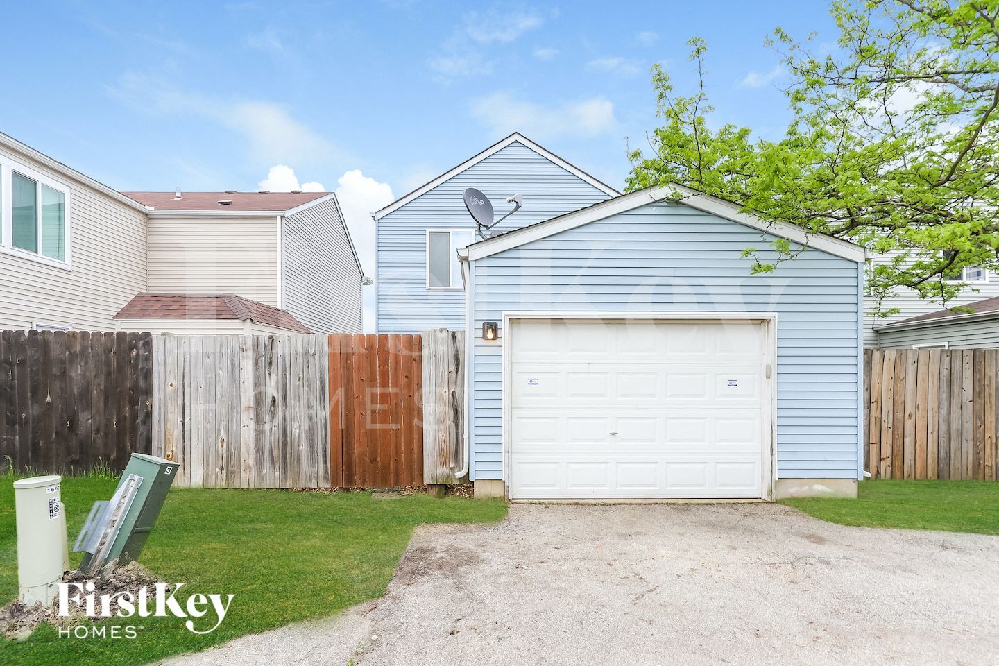 Building Photo - 1662 Park Vista Ln