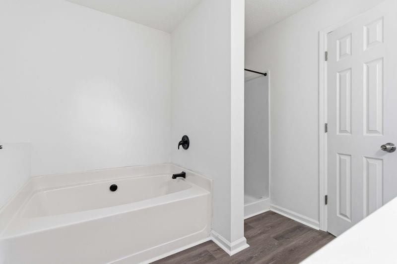 Building Photo - 420 Thistle Cove