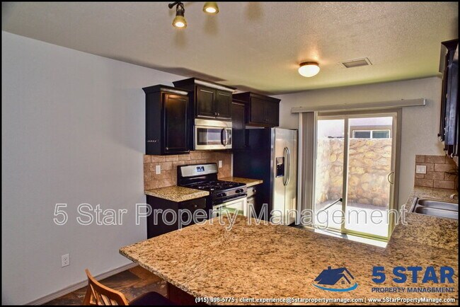 Building Photo - 703 Lt Joe Magellanes Rd