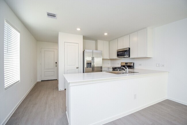 Building Photo - 5918 Havana Mist Dr