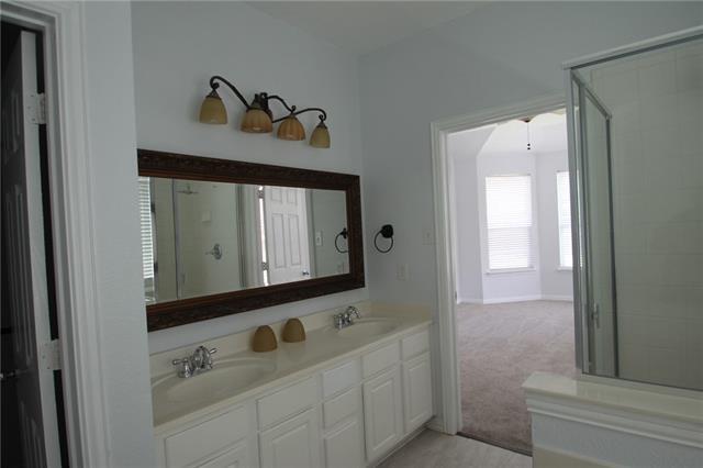 Building Photo - 2209 Lanshire Dr