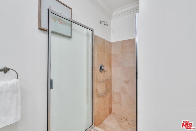 Building Photo - 2177 Summitridge Dr