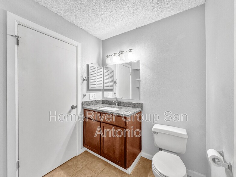 Building Photo - 9510 Bowen Dr