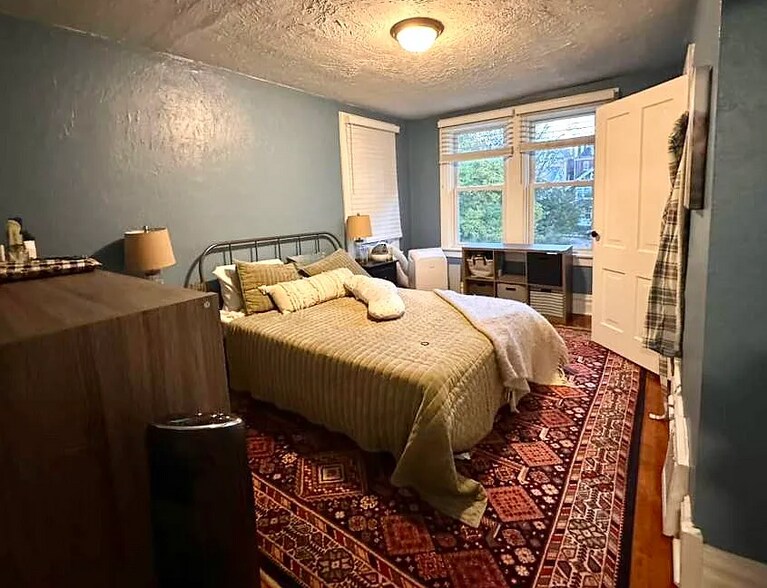 Building Photo - 442 Biddle Ave