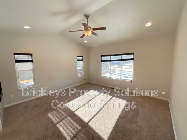 Building Photo - 815 Tailings Dr