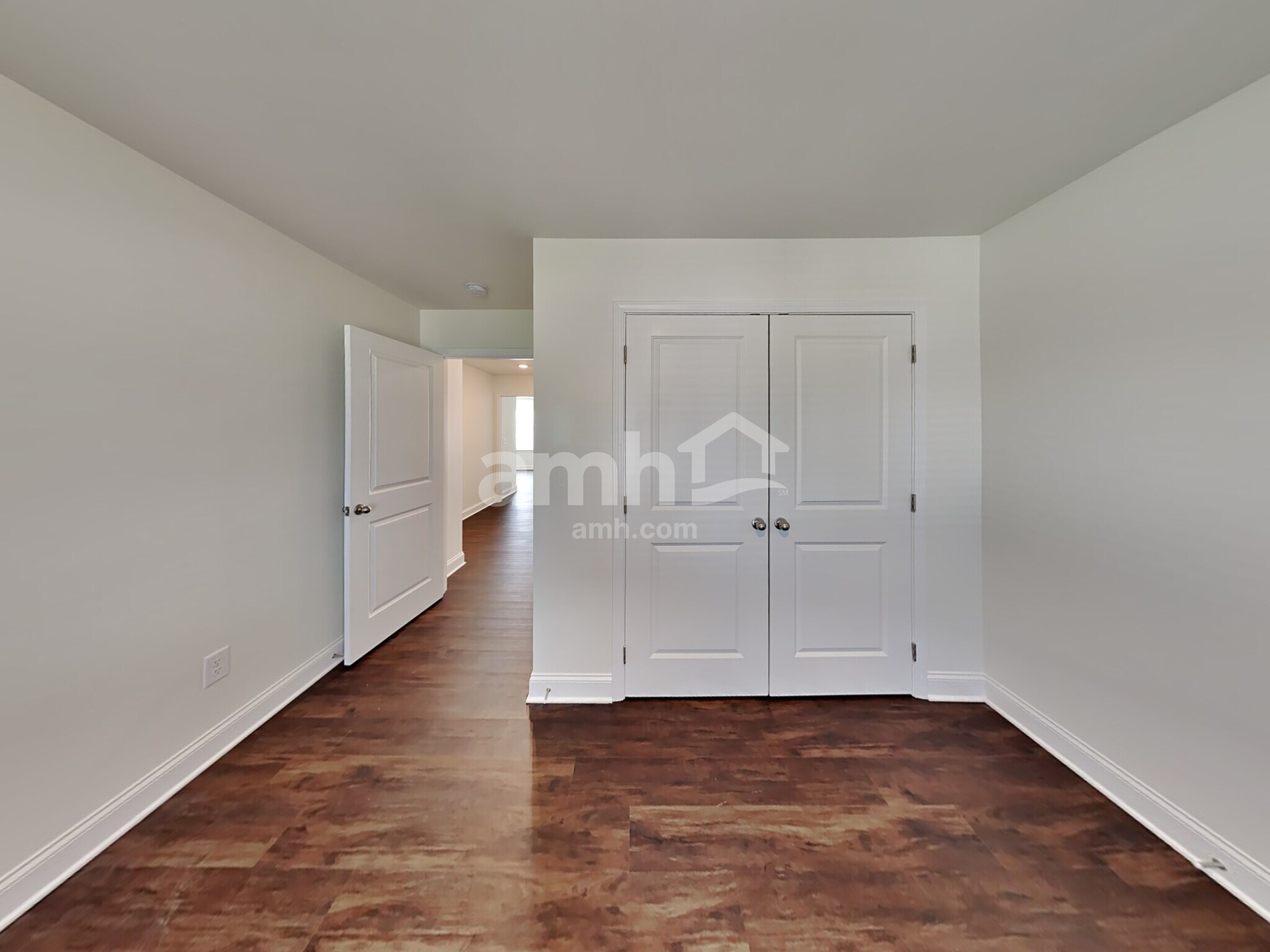 Building Photo - 788 Carnaby Ln