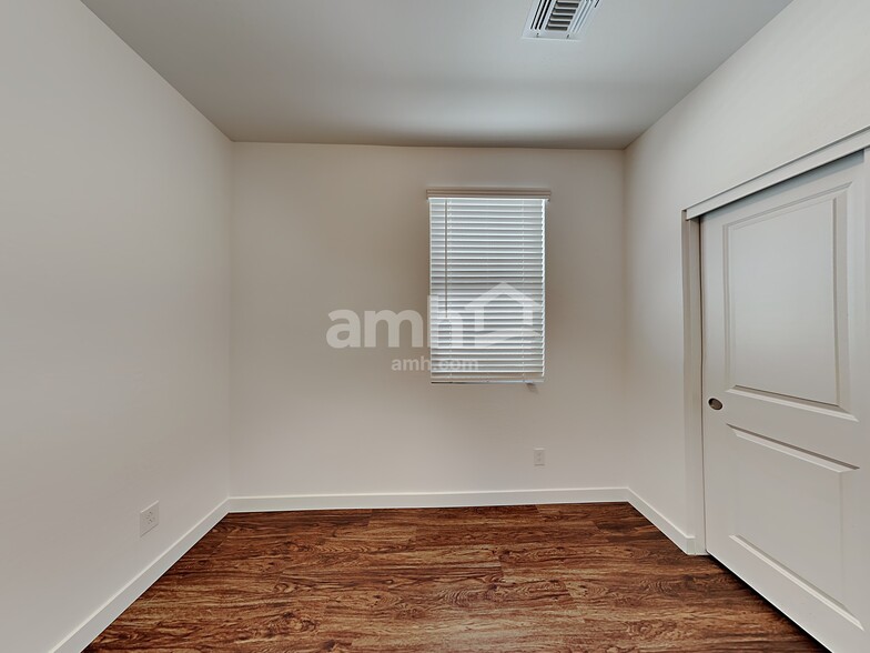 Building Photo - 10518 W Atlantis Wy