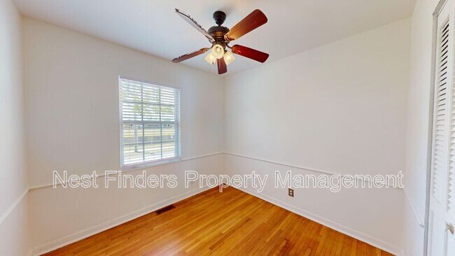 Building Photo - 552 Seagate Ave