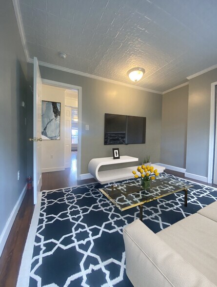 Building Photo - 219 Pavonia Ave