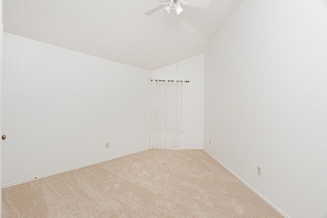 Building Photo - Beautiful corner lot move in ready!