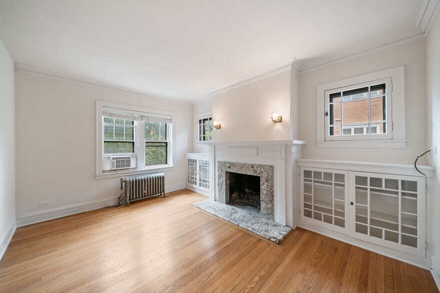 Building Photo - 721 Foster St