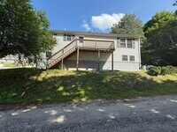 Building Photo - 22 Boyden St