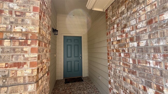 Building Photo - 4026 Redwood Hill Ct