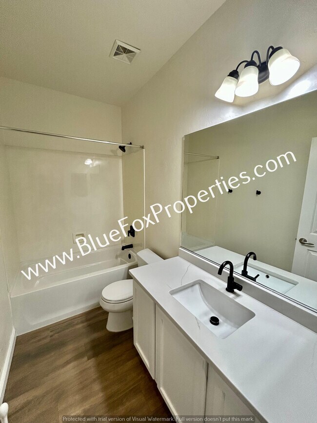 Building Photo - 10412 E Capercaillie St