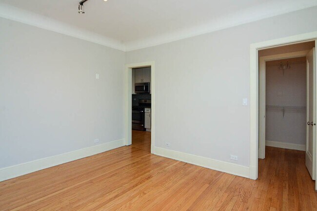 Building Photo - 2328 N Rockwell St