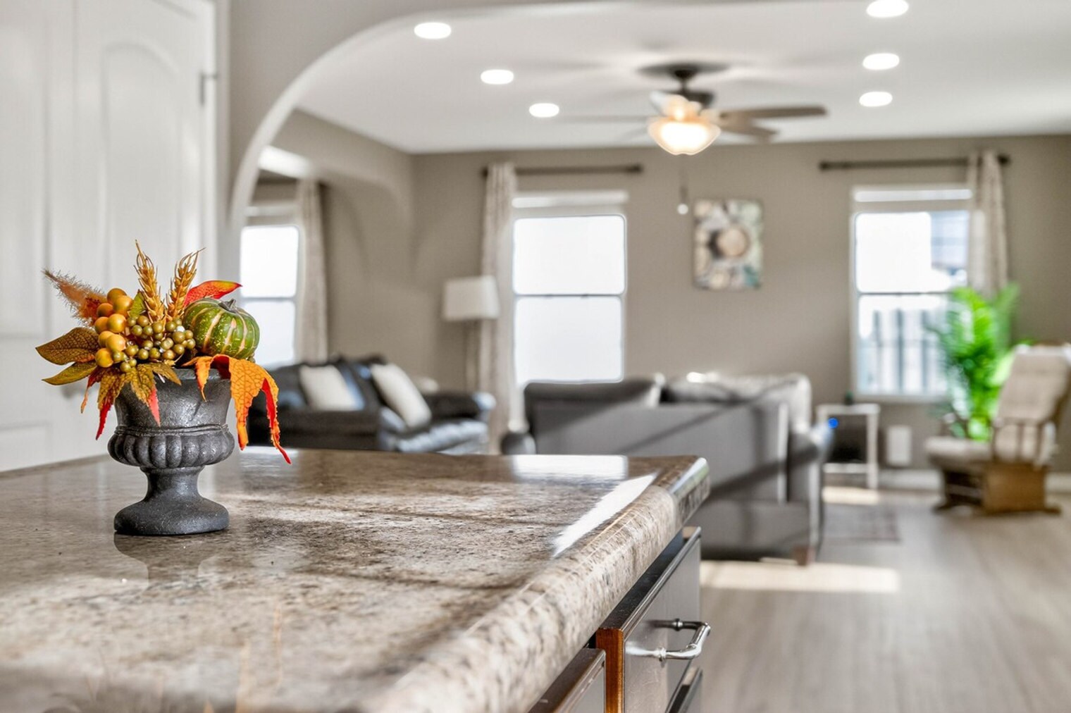 Building Photo - 1961 Creek Bank Dr