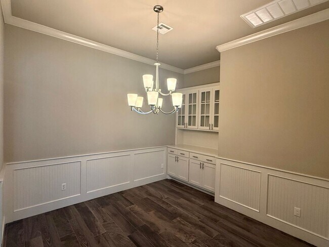 Building Photo - 18805 Trailview Way