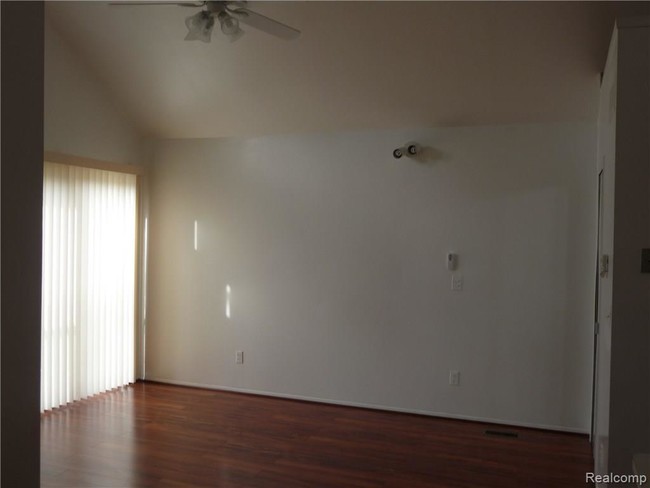 Building Photo - 5711 Fox Hill Dr