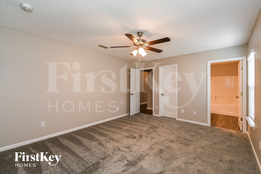 Building Photo - 6530 Blue Leaf Ln